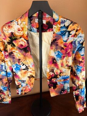 Ovi Multicolor Floral & Butterfly Cropped Blazer